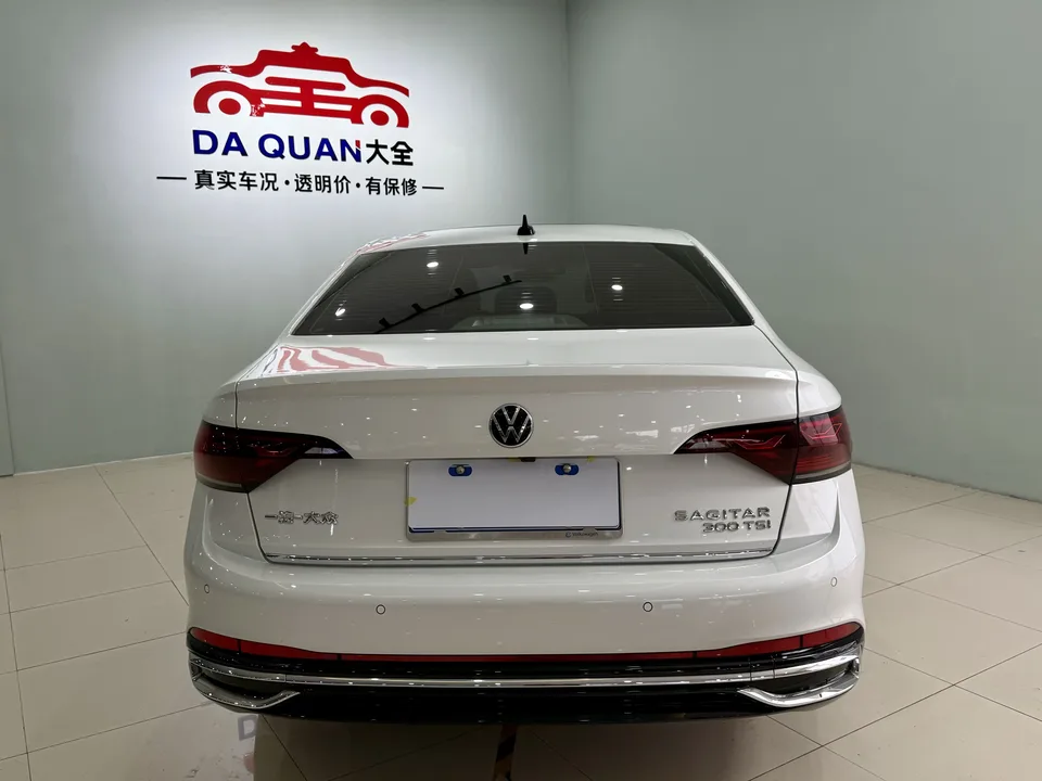 Volkswagen Sagitar 2023 Sagitar 300TSI DSG Excellence Edition 2023 — миниатюра 2