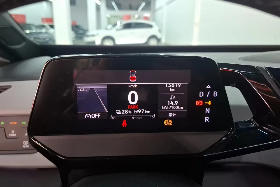 Volkswagen ID.3 Upgraded Pure Smart Edition 2024 — миниатюра 4
