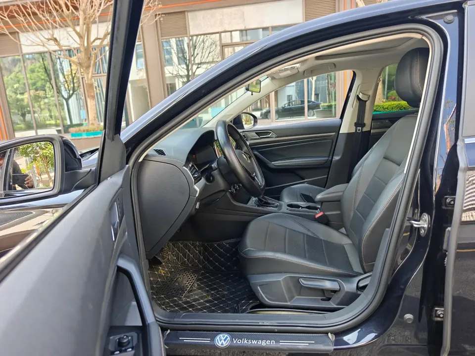 Volkswagen Lavida Lavida 2022 1.5L Automatic Comfort Edition 2022 — thumbnail 3