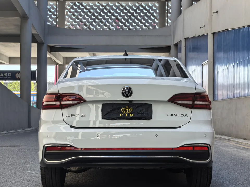 Volkswagen Lavida facelift 1.5L automatic 5 million version 2022 — миниатюра 5