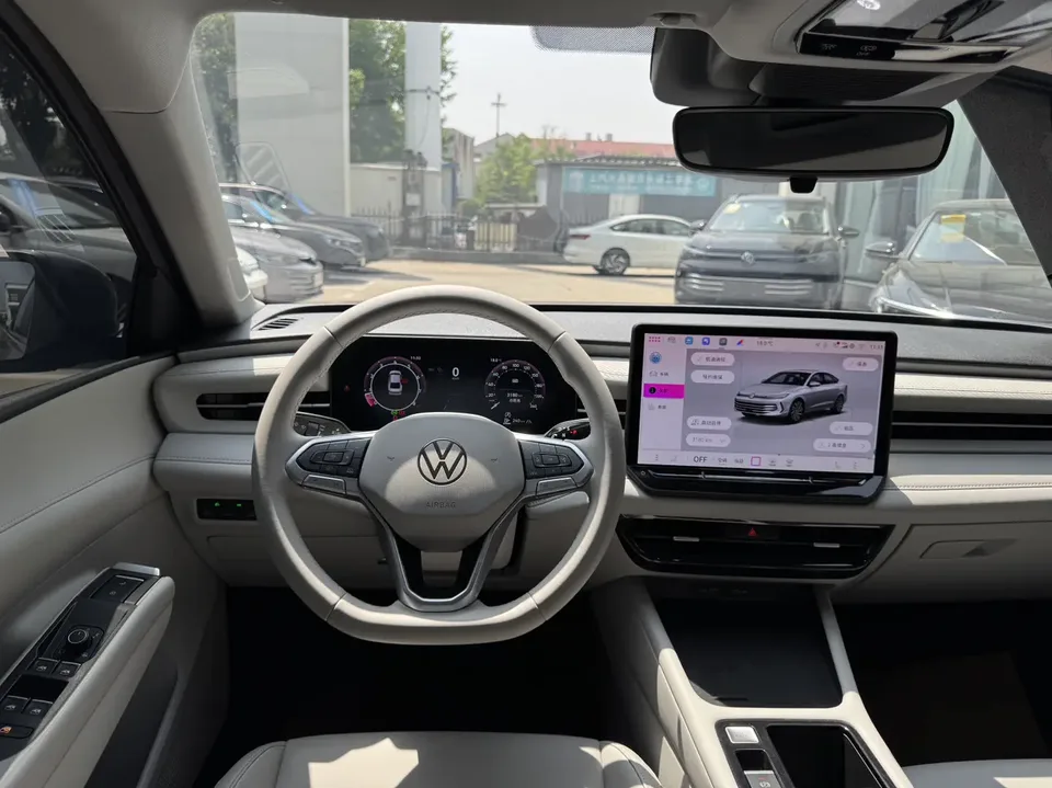 Volkswagen Lavida 2026 Volkswagen Lavida Pro 300TSI Smart Edition 2025 — миниатюра 5