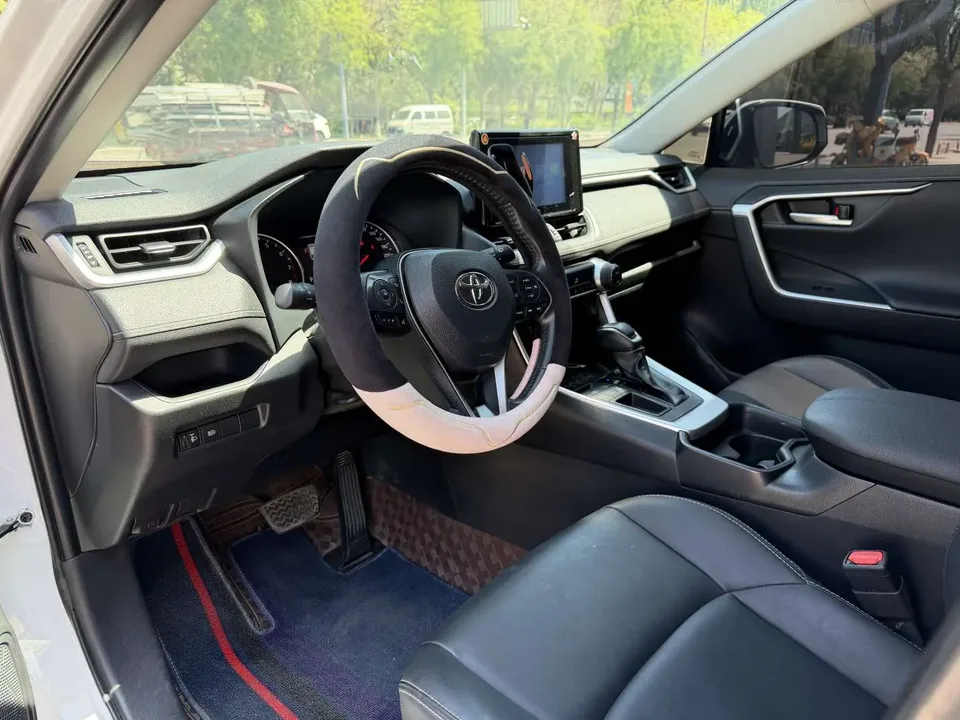 Toyota Willanda Weilanda 2022 2.0L two-wheel drive technology version 2023 — миниатюра 5