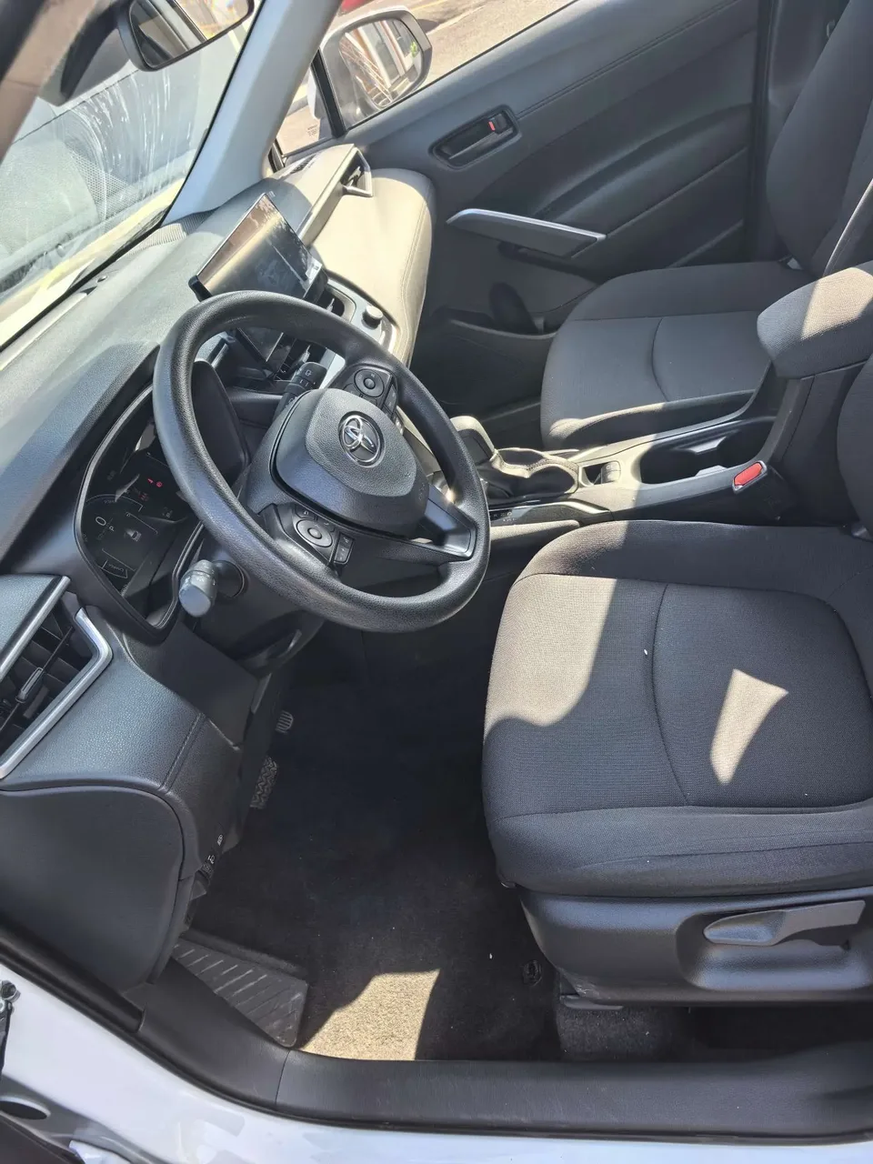 Toyota CorollaCross 2.0L Intelligent Electric Hybrid Dual Engine Pioneer Edition 2024 — миниатюра 3