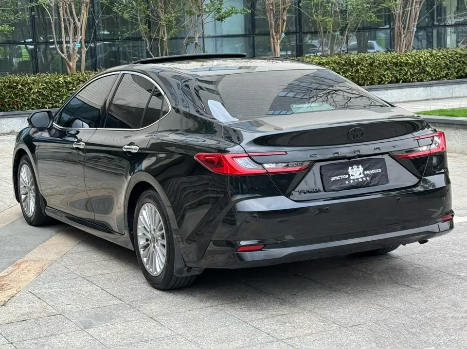 Toyota Camry 2.0GVP Deluxe Edition 2024 — миниатюра 5
