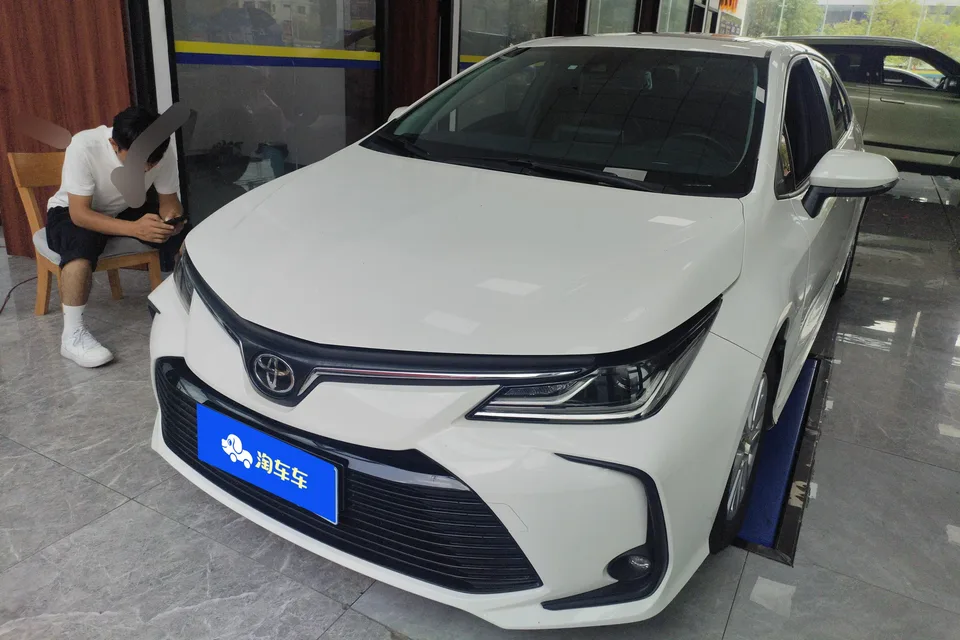 Toyota Corolla Corolla 2021 1.5L CVT Elite Edition 2022 — photo 1, buy with delivery to Moscow
