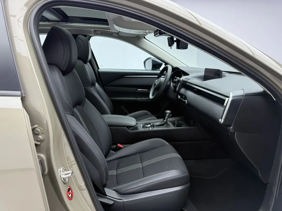 Mazda CX-50 OK 2.0L automatic version 2023 — миниатюра 5