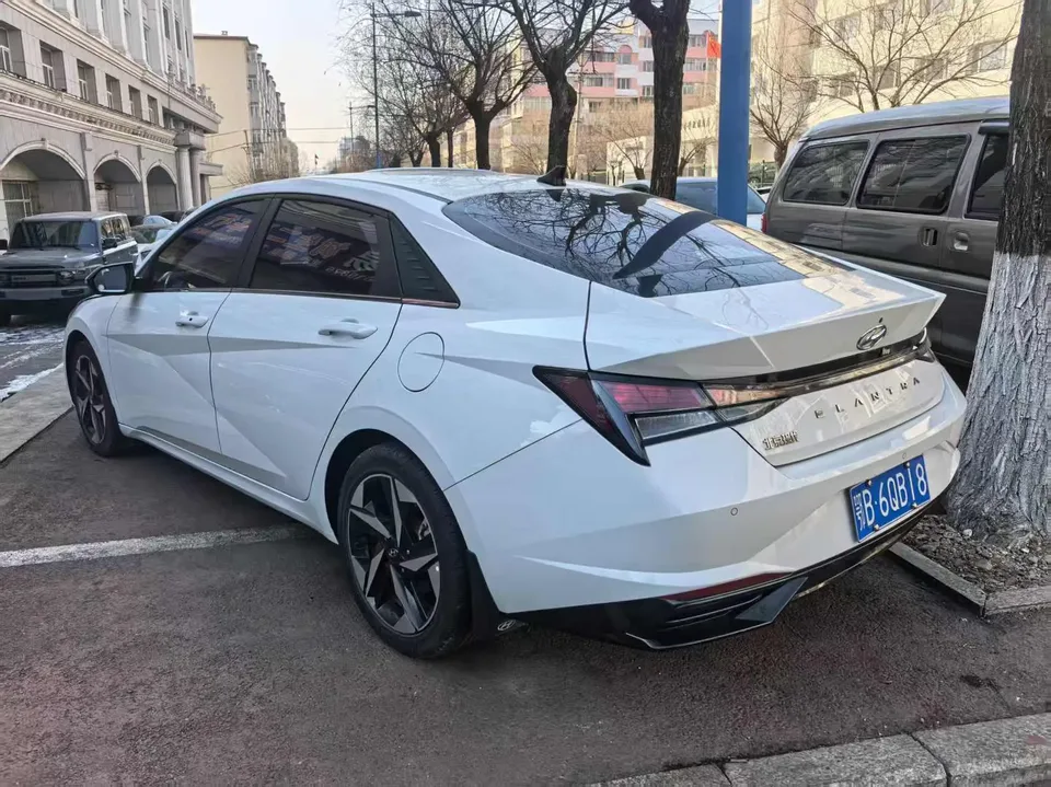 Hyundai Elantra 1.5L CVT GLX Elite Edition 2023 — миниатюра 2