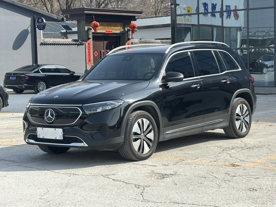 Mercedes-Benz EQB 2023