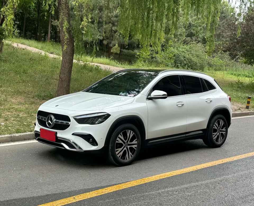 Mercedes-Benz GLA 2025