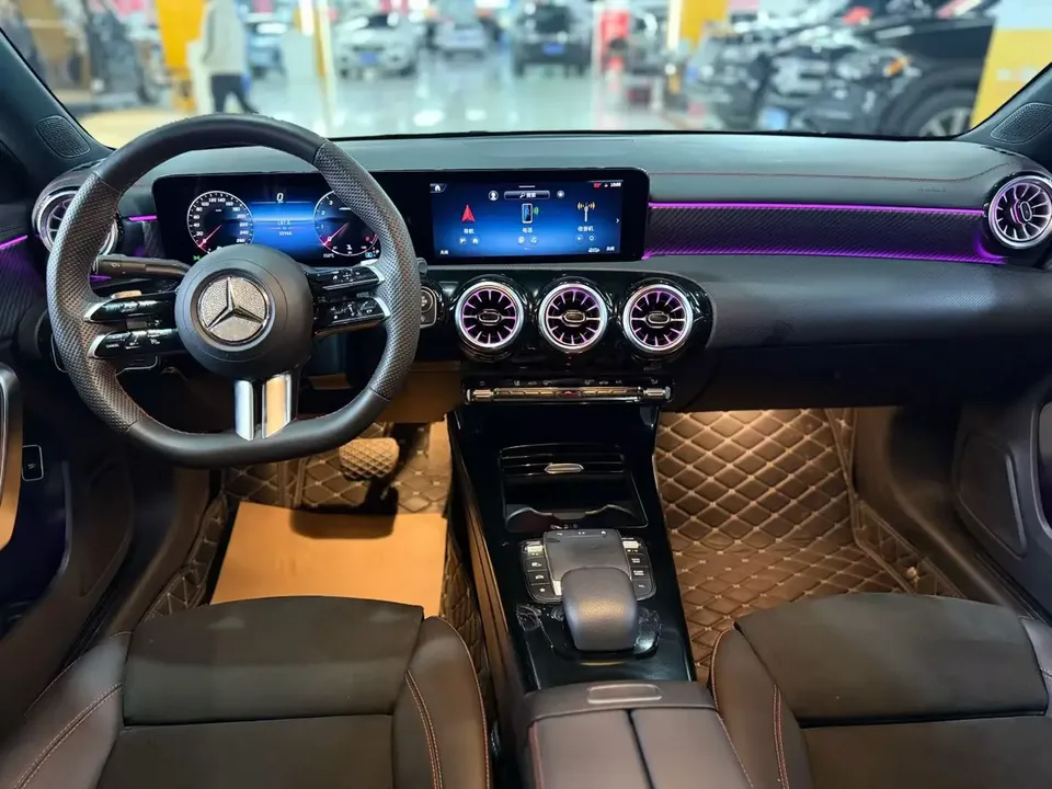 Mercedes-Benz Mercedes Benz A Class Mercedes-Benz A-Class 2023 A 200 L Sports Sedan Fashion Edition 2023 — миниатюра 5