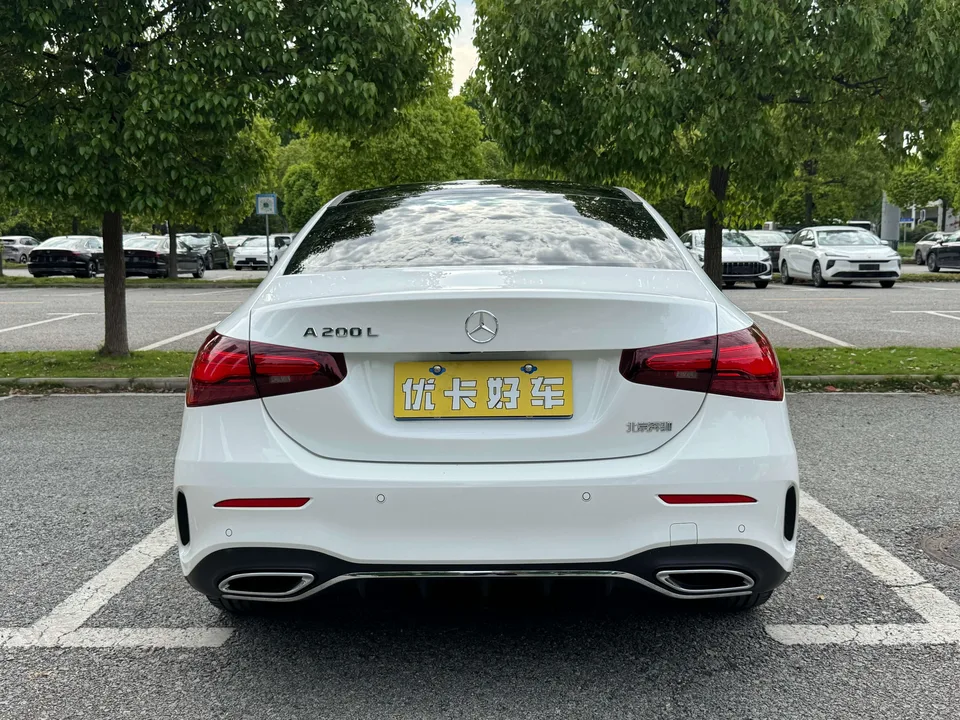 Mercedes-Benz Mercedes Benz A Class Mercedes-Benz A-Class 2023 A 200 L Sports Sedan Fashion Edition 2023 — миниатюра 2