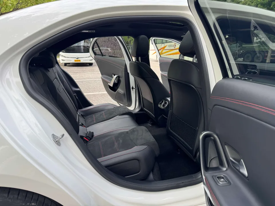 Mercedes-Benz Mercedes Benz A Class Mercedes-Benz A-Class 2023 A 200 L Sports Sedan Fashion Edition 2023 — миниатюра 4