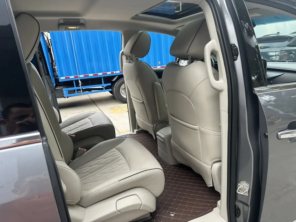 Buick GL8 Buick GL8 2022 Land Business Class 652T Comfort Edition 2022 — миниатюра 5