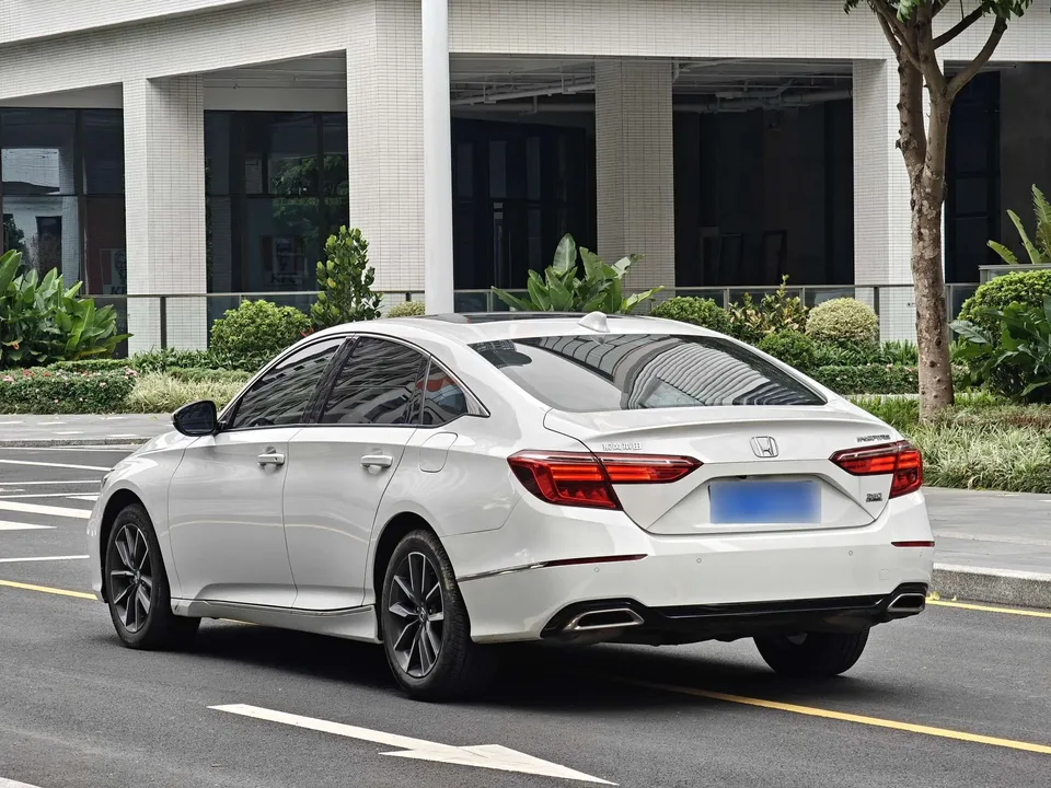 Honda Inspire Inship 2022 260TURBO Exquisite Edition 2023 — миниатюра 4