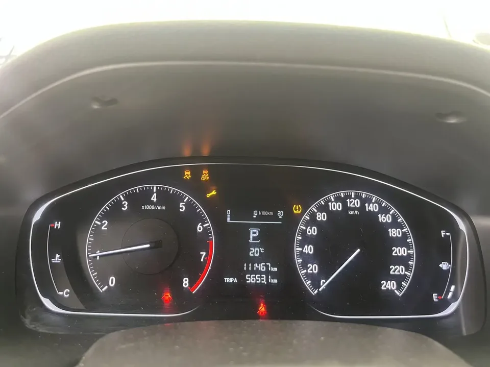 Honda Inspire 2022 Insignia 260TURBO Elegant Edition 2022 — миниатюра 3