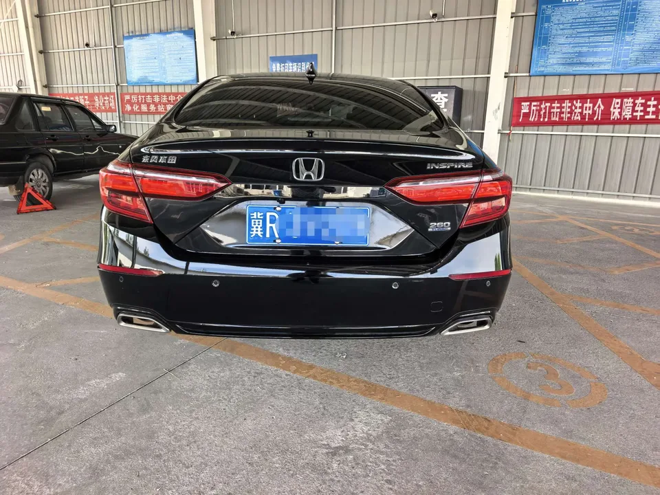Honda Inspire 2022 Insignia 260TURBO Fine Edition 2022 — миниатюра 2