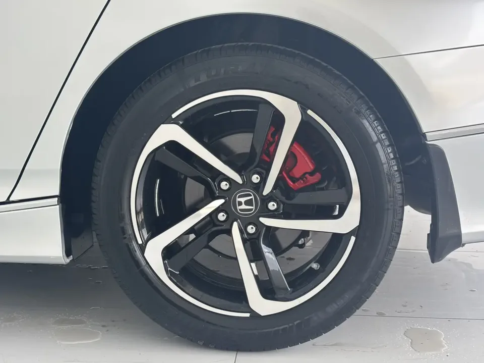 Honda Accord Accord 2022 260TURBO Deluxe Edition 2022 — миниатюра 4