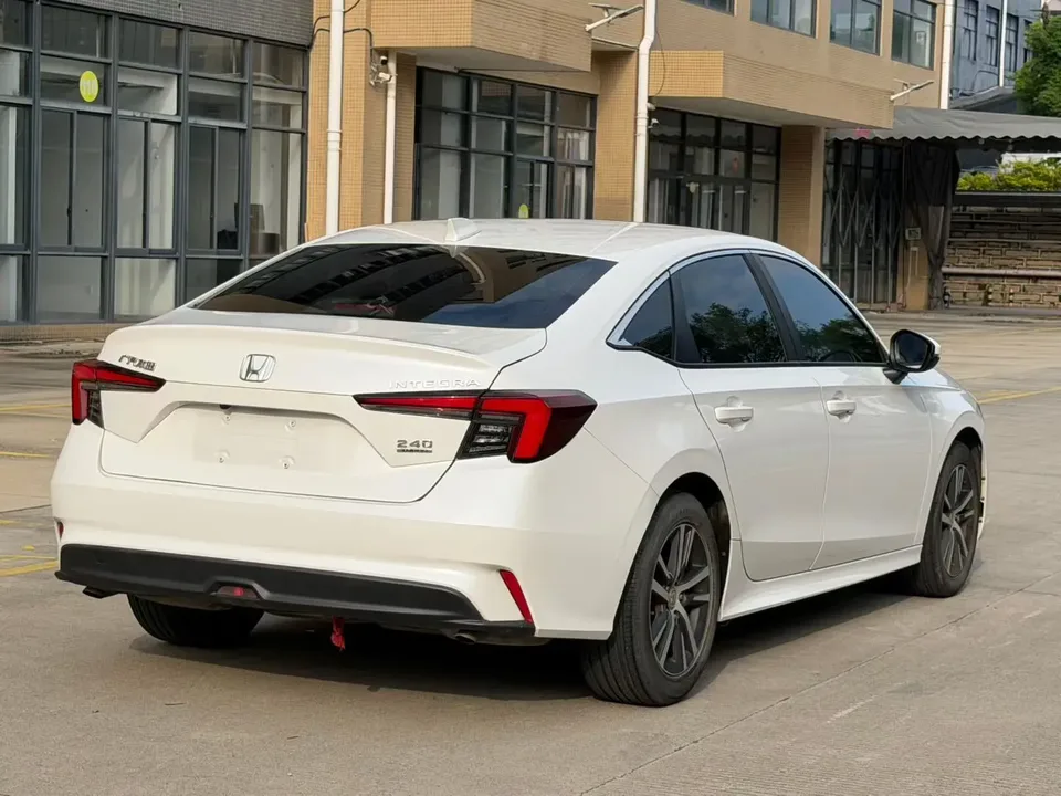 Honda Integra 240TURBO CVT Leading Edition 2023 — миниатюра 2