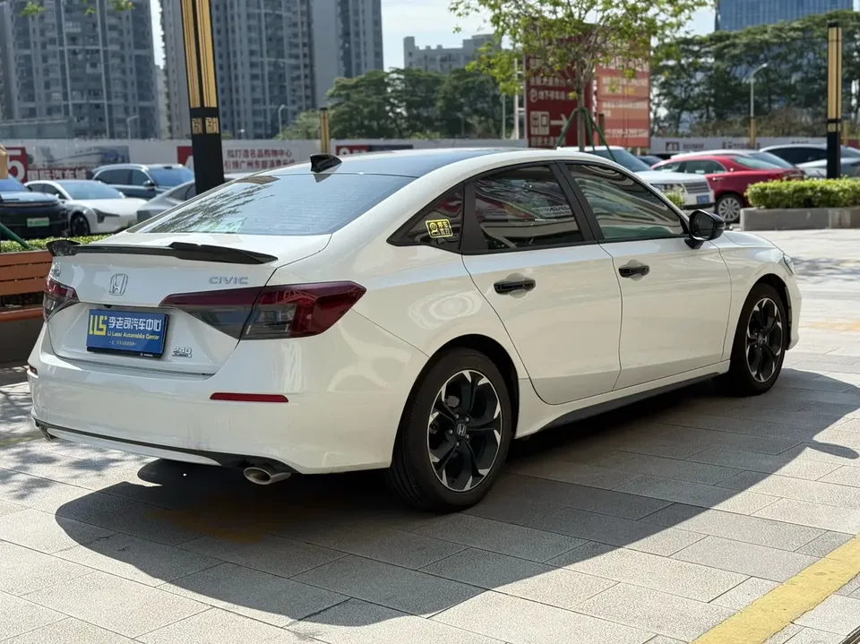 Honda CIVIC 240TURBO CVT Zhiqu Pro 2025 — миниатюра 4