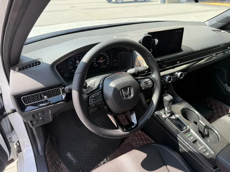 Honda CIVIC 240TURBO CVT Zhiqu Pro 2025 — миниатюра 5