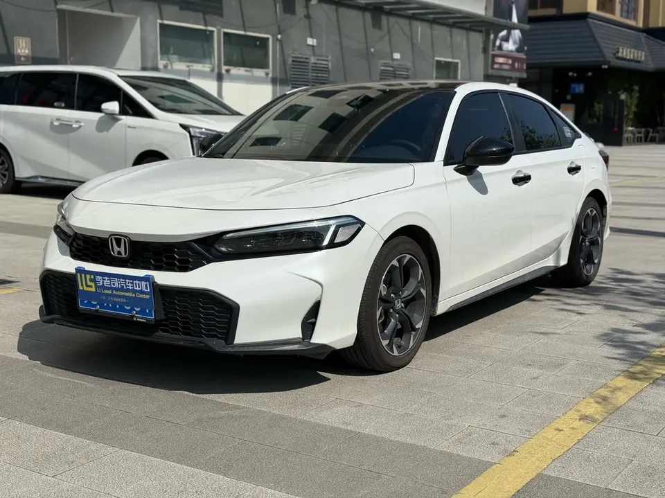 Honda CIVIC 2025