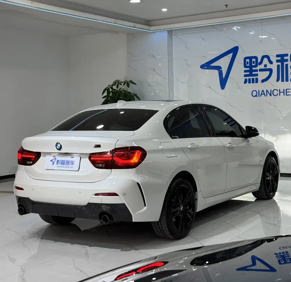 BMW 1 Series BMW 1 Series 2023 125i M Sport Night Edition 2023 — миниатюра 4