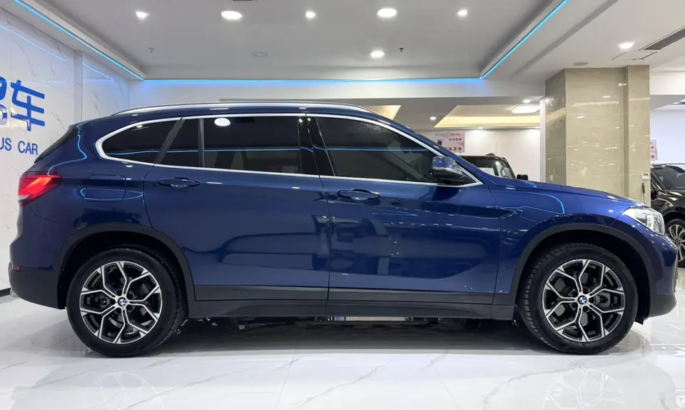 BMW X1 X1 2022 BMW X1 2022 sDrive25Li Leading Edition 2022 — thumbnail 2