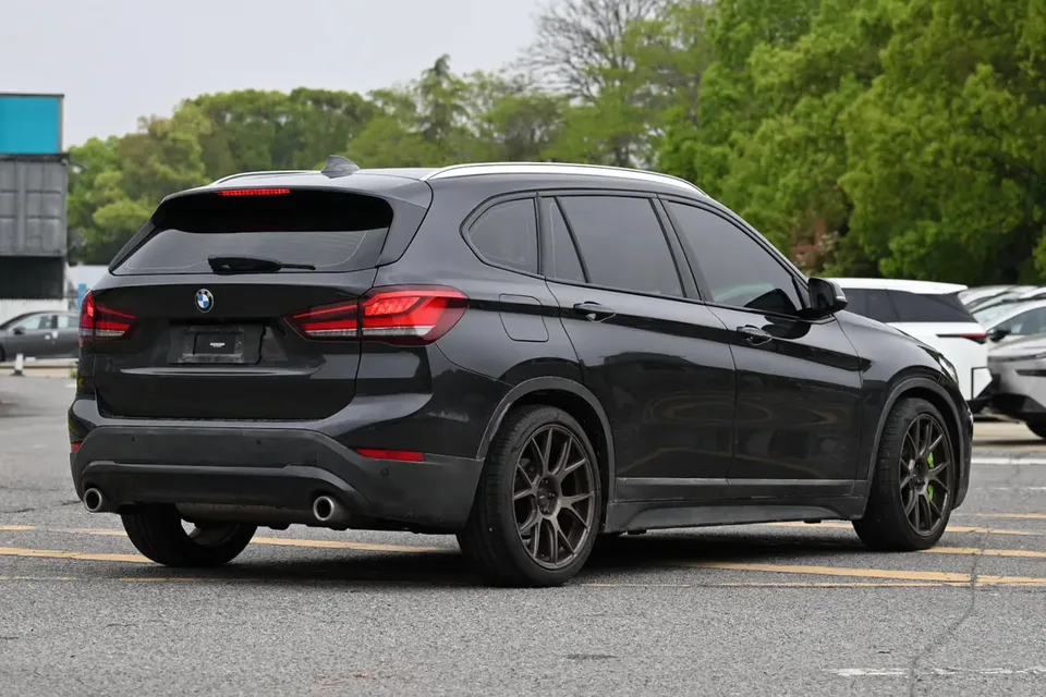 BMW X1 BMW X1 2022 sDrive25Li Leading Edition 2022 — миниатюра 4