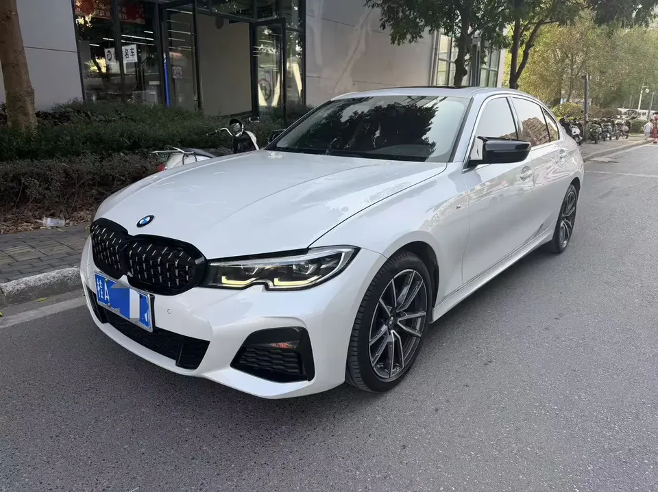 BMW 3 Series 2022