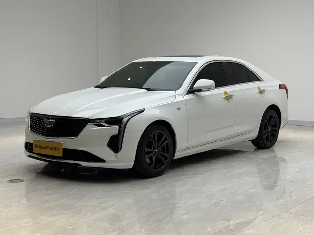 Cadillac CT4 2022