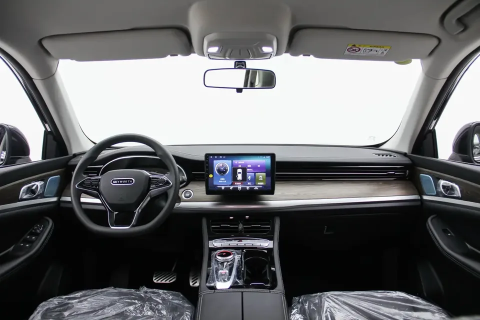 Skywell Skyworth EV6 Skyworth EV6 2023 Super Charge Edition 2025 — thumbnail 4