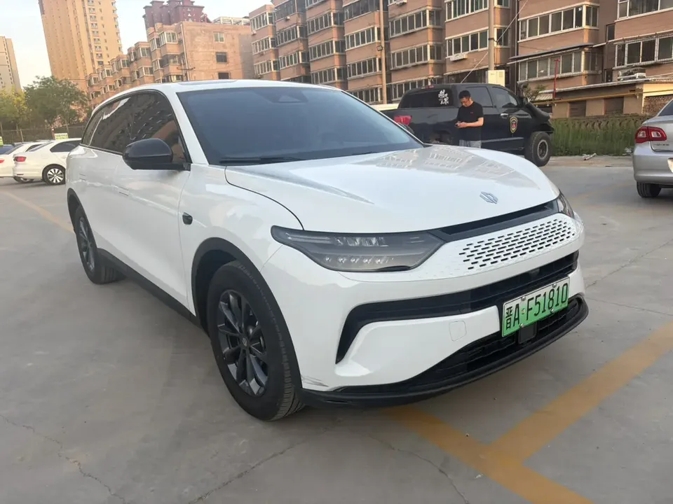 Leapmotor Zero running C11 Extended Range 180 Comfort Edition 2023 — миниатюра 3