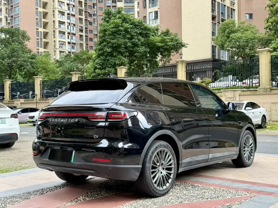 Leapmotor Zero running C11 Extended Range 180 Comfort Edition 2023 — миниатюра 2