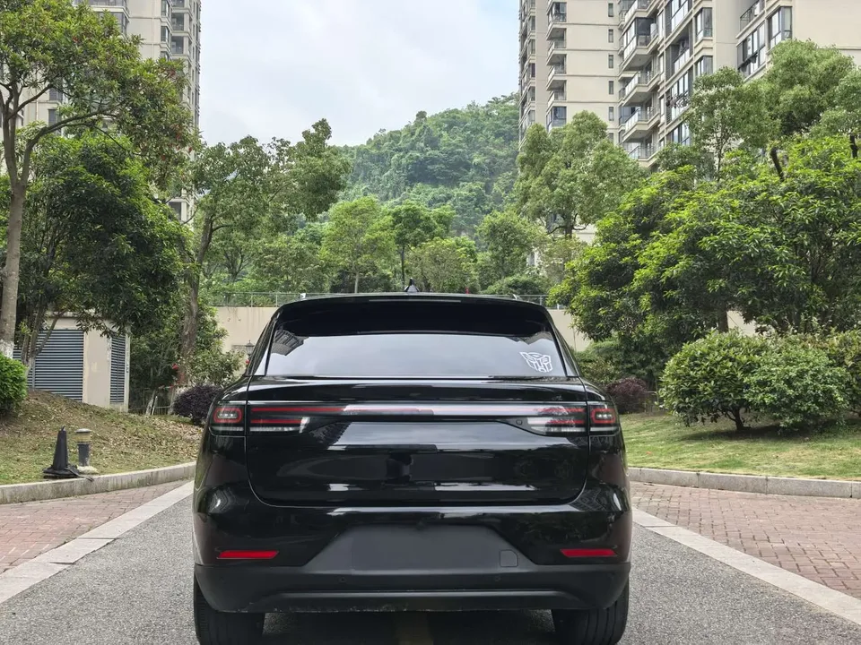 Leapmotor Zero running C11 500 Smart Edition 2024 — миниатюра 2