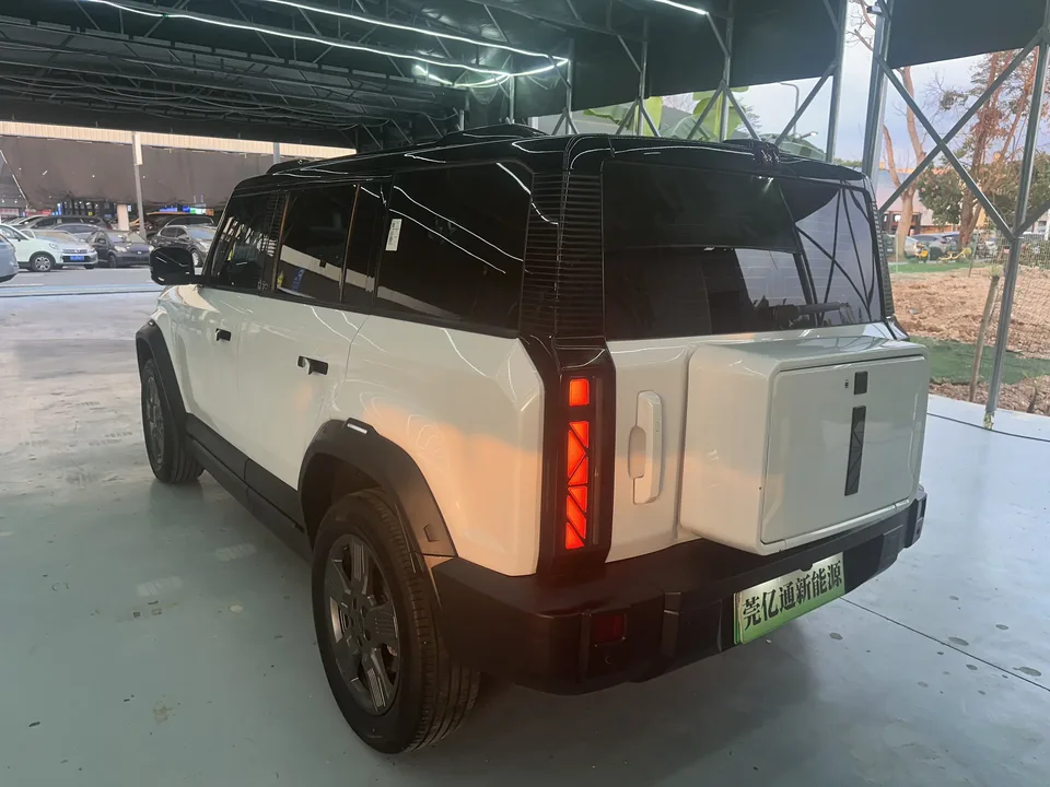 iCAR 03 two-wheel drive standard advanced version 2024 — миниатюра 4