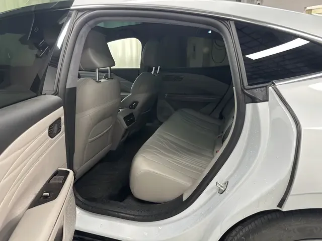 Geely Galaxy Star 8 PHEV 130km EM-P Starship Edition 2025 — миниатюра 5