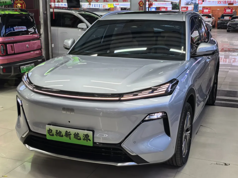 Geely Galaxy Starship 7 EM-i 2025
