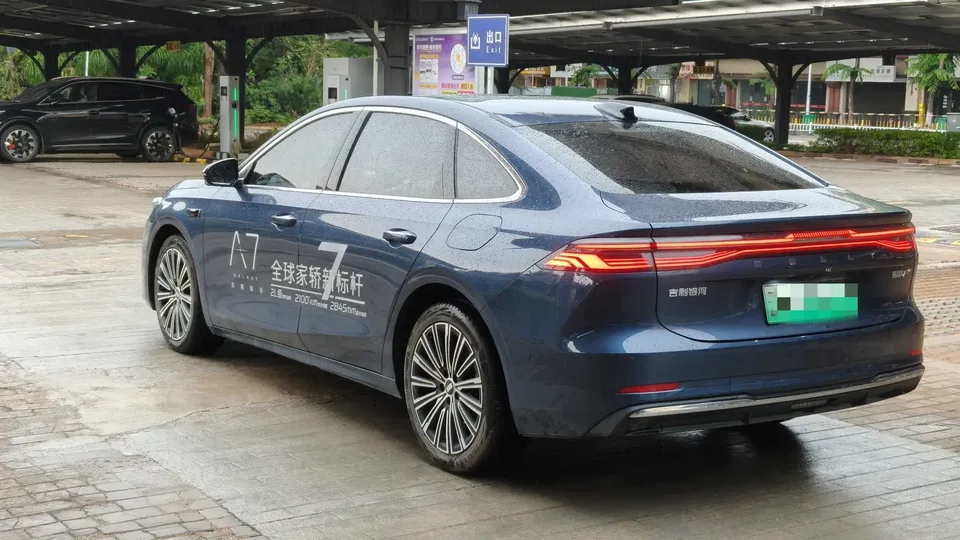 Geely Galaxy A7 EM 150km Starship Edition 2025 — миниатюра 4