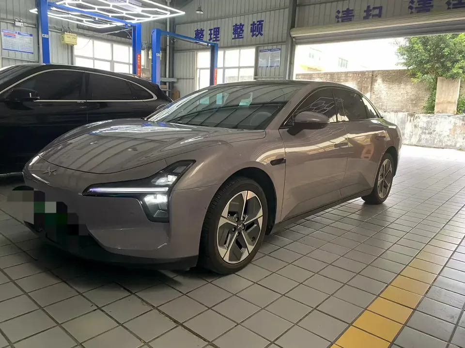 XPeng Xiaopeng MONA M03 2025