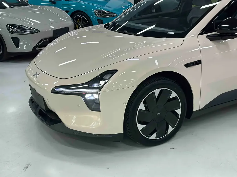 XPeng Xiaopeng MONA M03 600 Ultra-long-range Max version 2025 — миниатюра 4