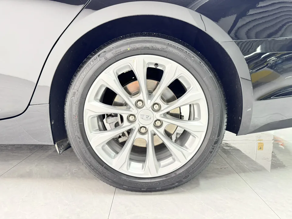 Cadillac CT5 28T Luxury Standard Edition 2024 — миниатюра 3