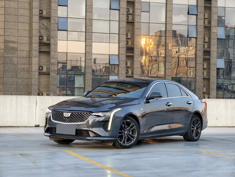 Cadillac CT4 2022