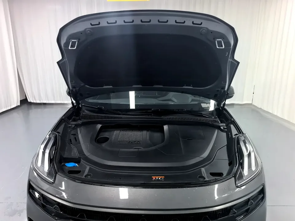 Lynk & Co 06 Lynk & Co 06 2023 Remix 1.5T Halo 2024 — миниатюра 3