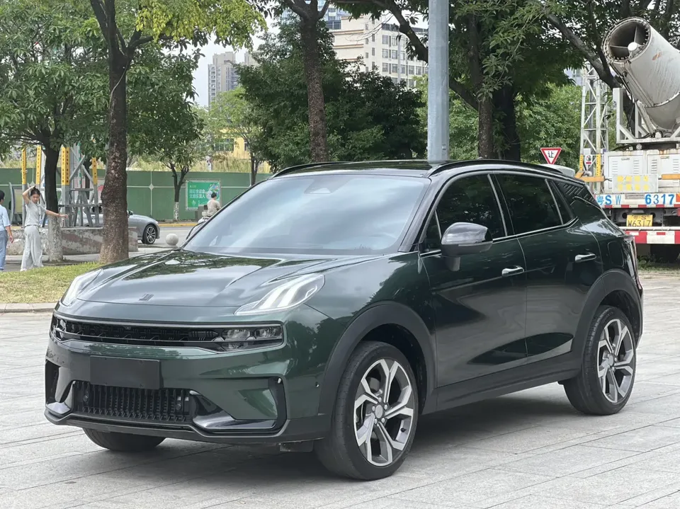 Lynk & Co 06 2022