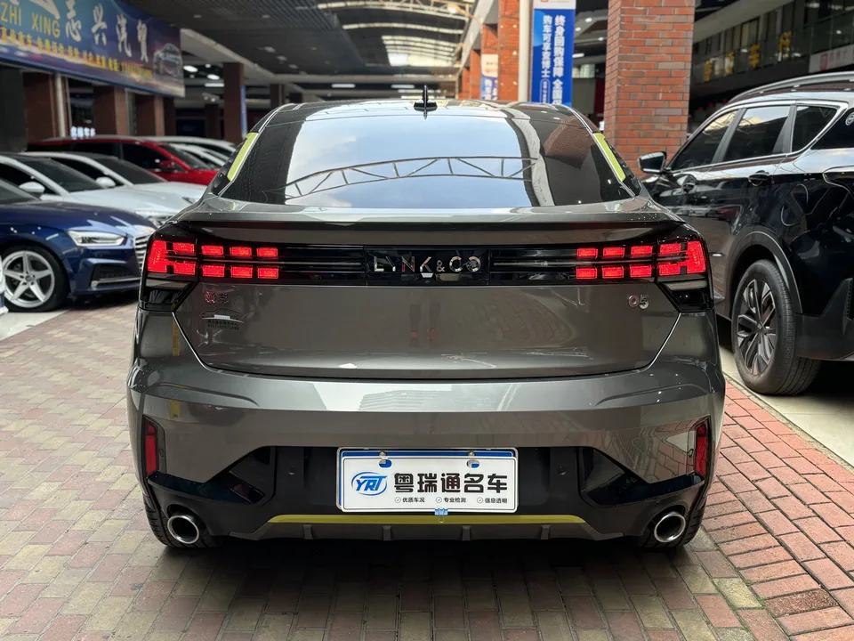 Lynk & Co 05 Lynk & Co 05 2022 2.0TD two-wheel drive shines Halo 2022 — миниатюра 2