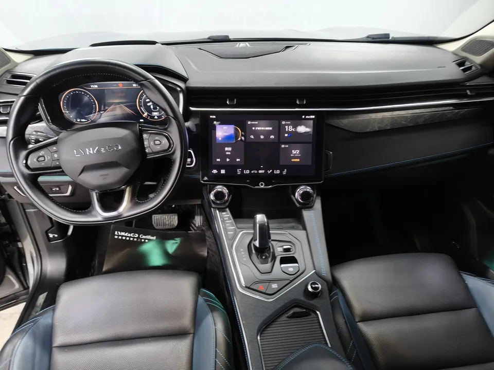Lynk & Co 05 Lynk & Co 05 2022 2.0TD two-wheel drive shines Halo 2023 — миниатюра 4