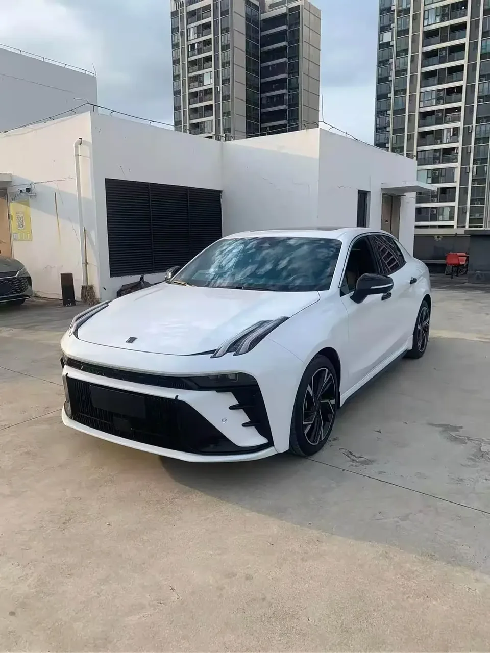 Lynk & Co 03 2023
