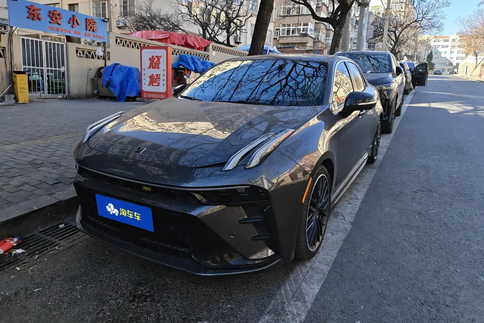 Lynk & Co 03 2023