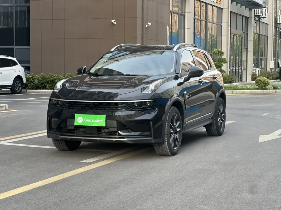 Lynk & Co 01 2022