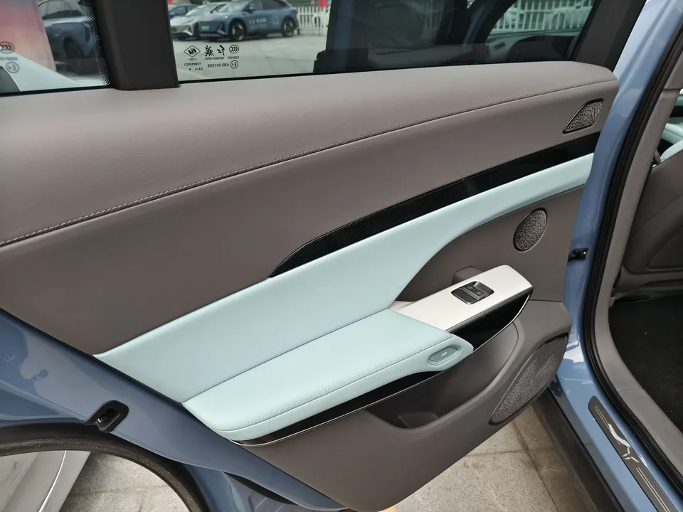 Hongqi Red Flag Tiangong 08 730 Rear-wheel Drive Smart Edition 2024 — миниатюра 5